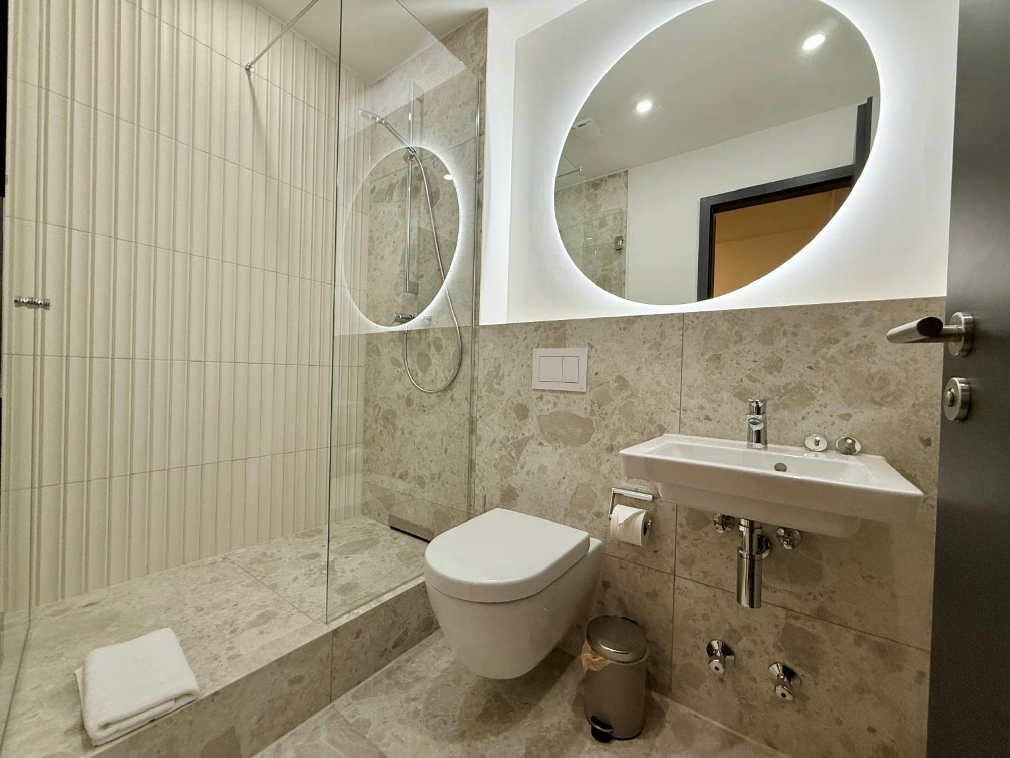 Stayzz By Homyzz - Modern Studios Alsterdorf -Winterhude- Stadtpark Хамбург Екстериор снимка